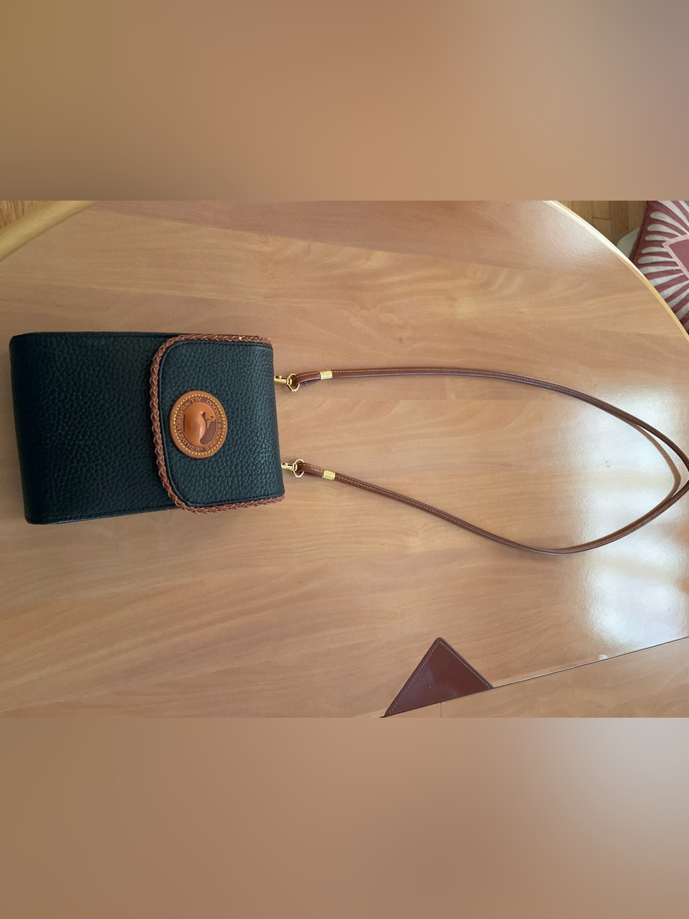 dooney and bourke all Weather Leather travel crossbody vintage new